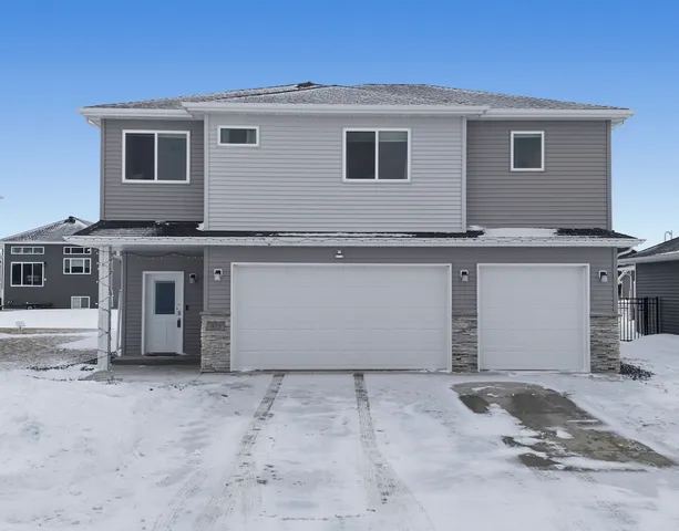 $475,000 | 413 Hampton Drive West, Moorhead, MN 56560