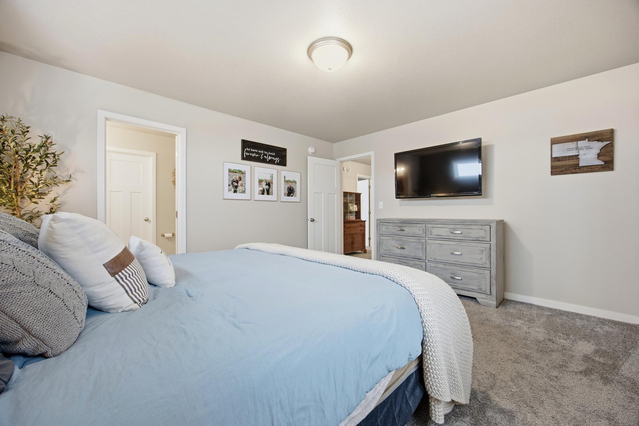 413 Hampton Drive West Moorhead, MN 56560 - Photo 24 of 53