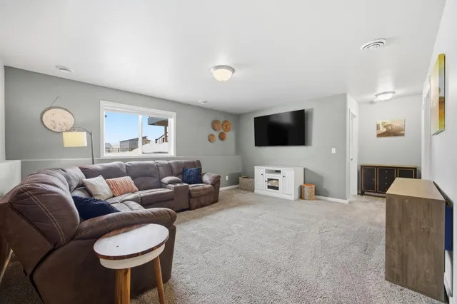 $475,000 | 413 Hampton Drive West, Moorhead, MN 56560