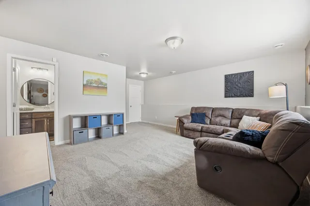 $475,000 | 413 Hampton Drive West, Moorhead, MN 56560