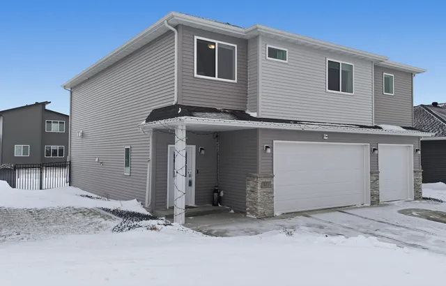 $475,000 | 413 Hampton Drive West, Moorhead, MN 56560