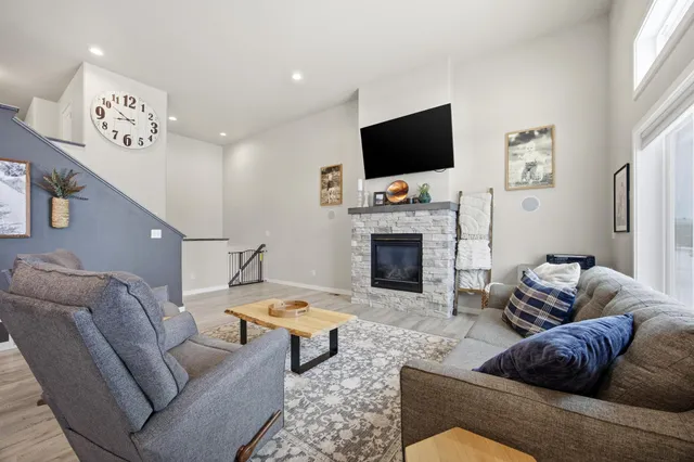 $475,000 | 413 Hampton Drive West, Moorhead, MN 56560