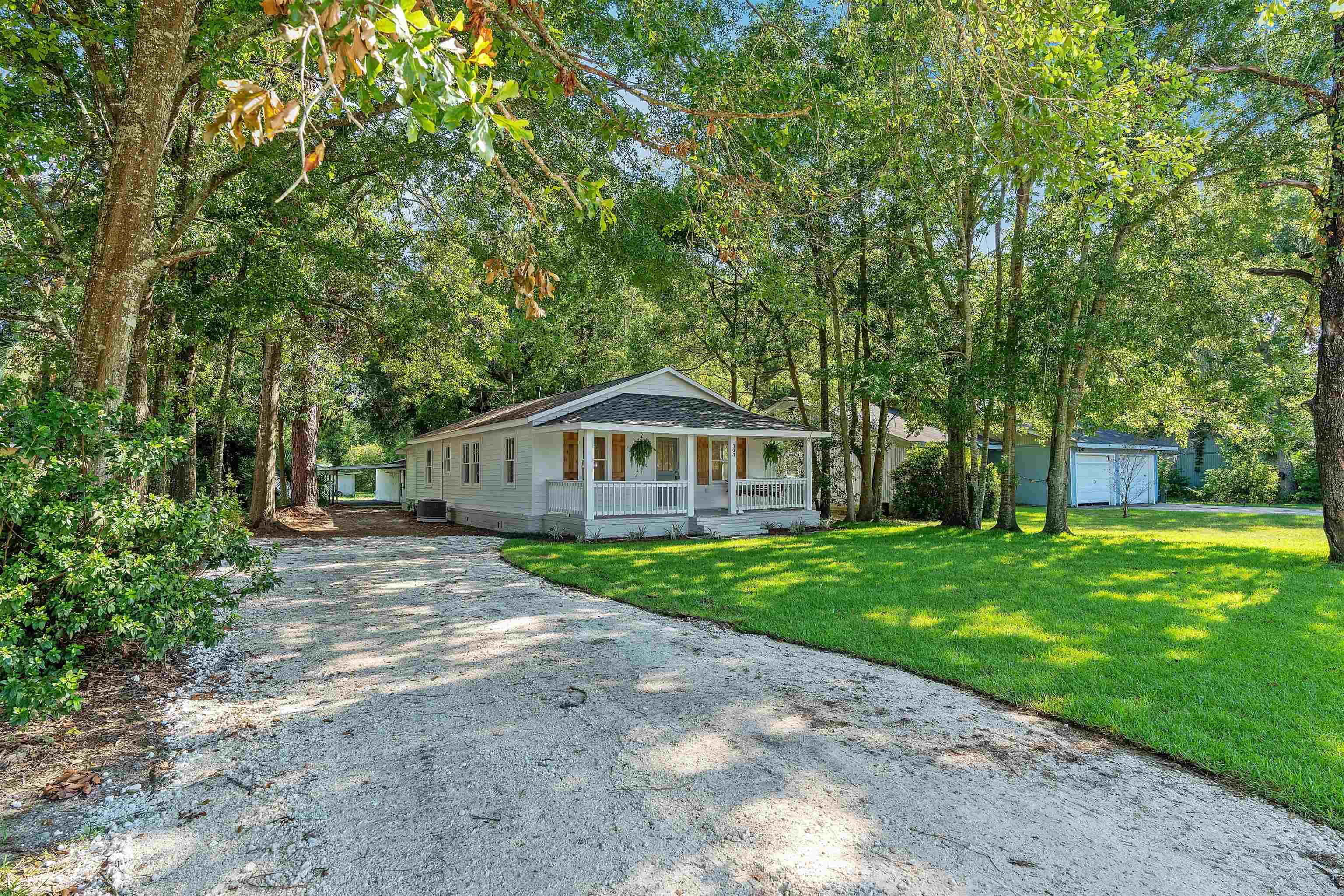 303 West Roosevelt Avenue Foley, AL 36535 - Photo 2 of 27