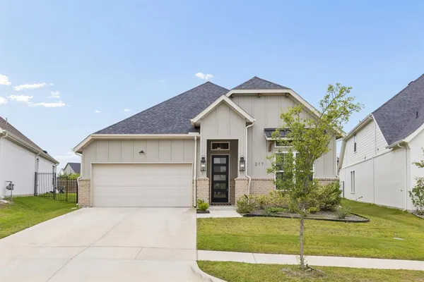 $525,000 | 217 Observation Drive West, Aledo, TX 76008