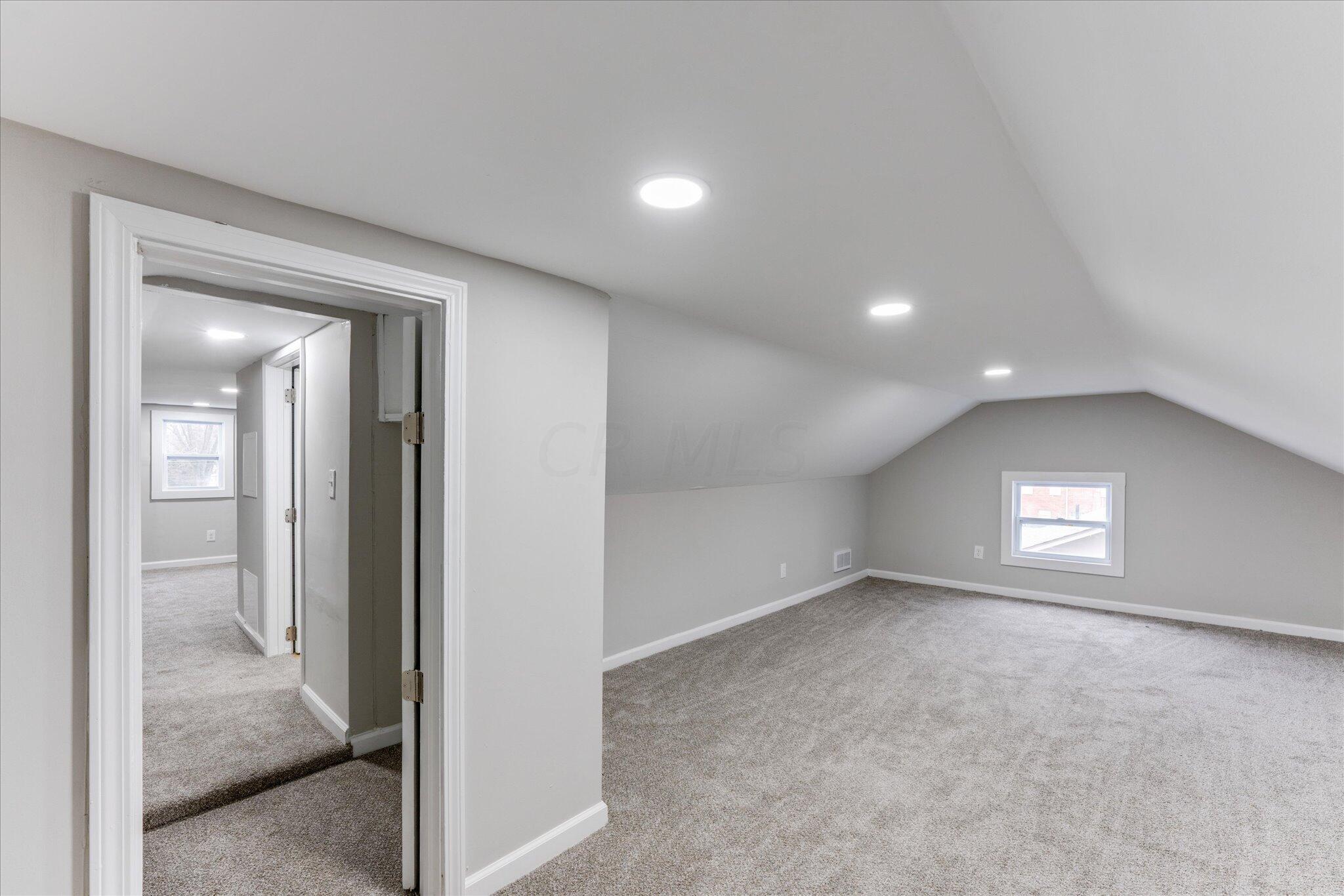 306 Colton Road Columbus, OH 43207 - Photo 24 of 44 38-dsc05192-dsc05194