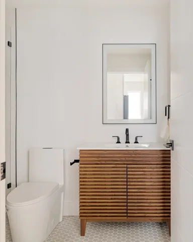 $449,900 | 140 Shirley Street, Unit 204, Winthrop, MA 02152