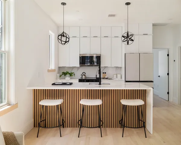 $449,900 | 140 Shirley Street, Unit 204, Winthrop, MA 02152