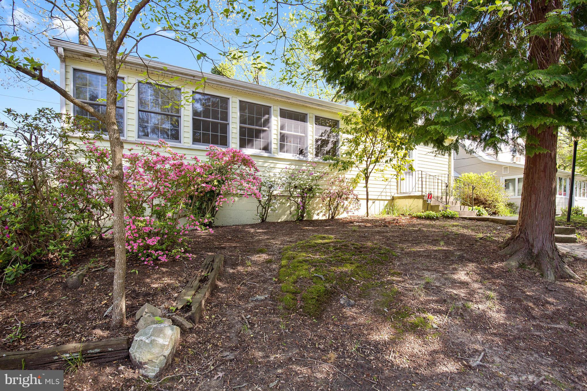 1509 Dogwood Road St. Leonard, MD 20685 - Photo 2 of 20 Your Own Beach Cottage!