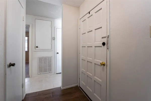 $2,000 | 2779 Forest Point Drive, League City, TX 77573