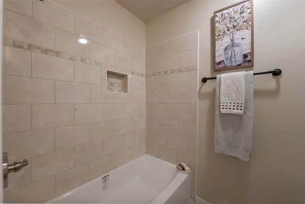 $2,000 | 2779 Forest Point Drive, League City, TX 77573