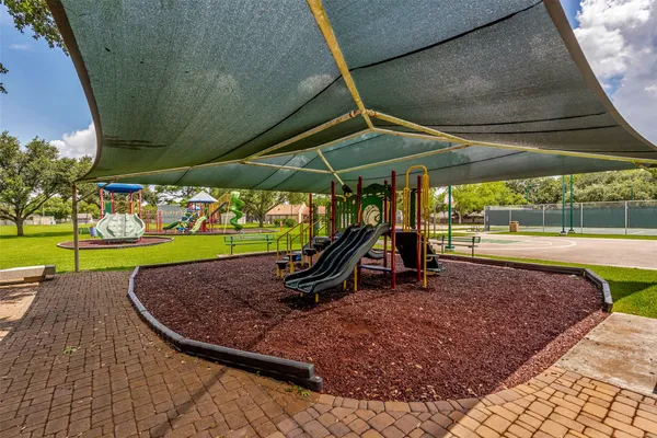 $2,000 | 2779 Forest Point Drive, League City, TX 77573