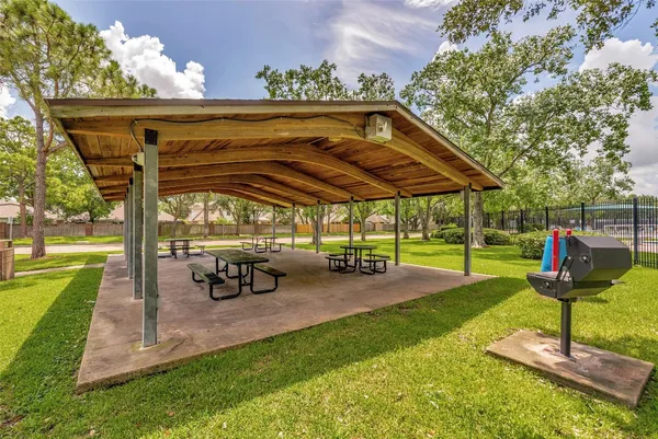 $2,000 | 2779 Forest Point Drive, League City, TX 77573