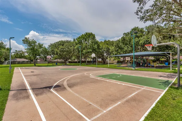 $2,000 | 2779 Forest Point Drive, League City, TX 77573