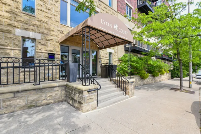 $324,900 | 1515 North Van Buren Street, Unit 208, Milwaukee, WI 53202
