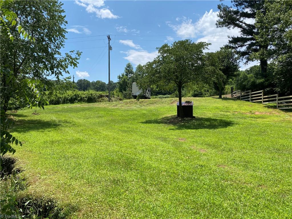 3258 Red White And Blue Road Roaring River, NC 28669 - Photo 10 of 15
