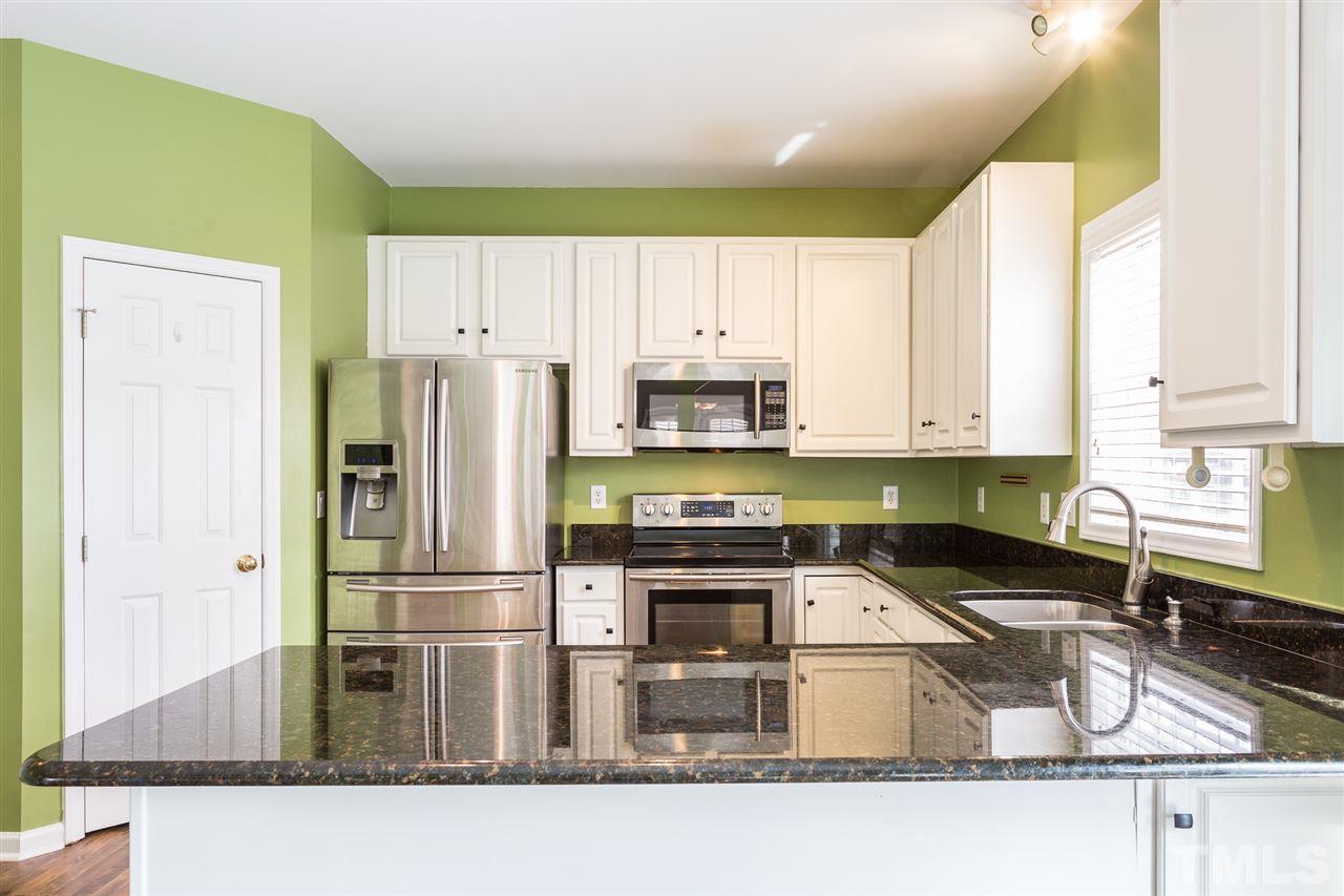 8718 Springhouse Lane Raleigh, NC 27617 - Photo 8 of 18 Gallery Image 8
