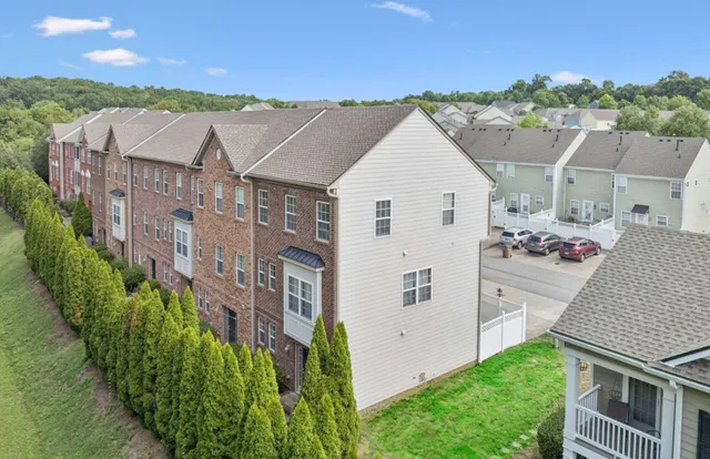 $329,999 | 2422 Anson Lane, Nashville, TN 37211