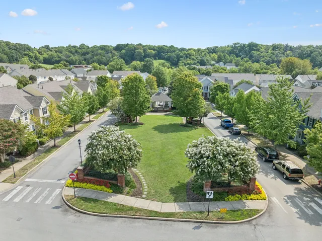 $329,999 | 2422 Anson Lane, Nashville, TN 37211