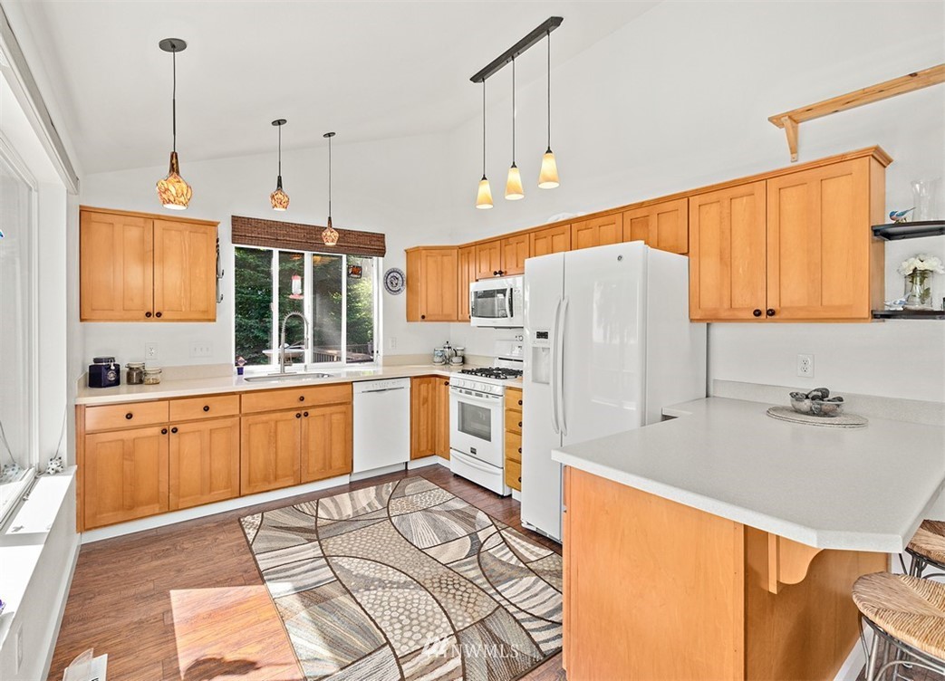 7465 View Park Road Southeast Port Orchard, WA 98367 - Photo 9 of 38 Gallery Image 9