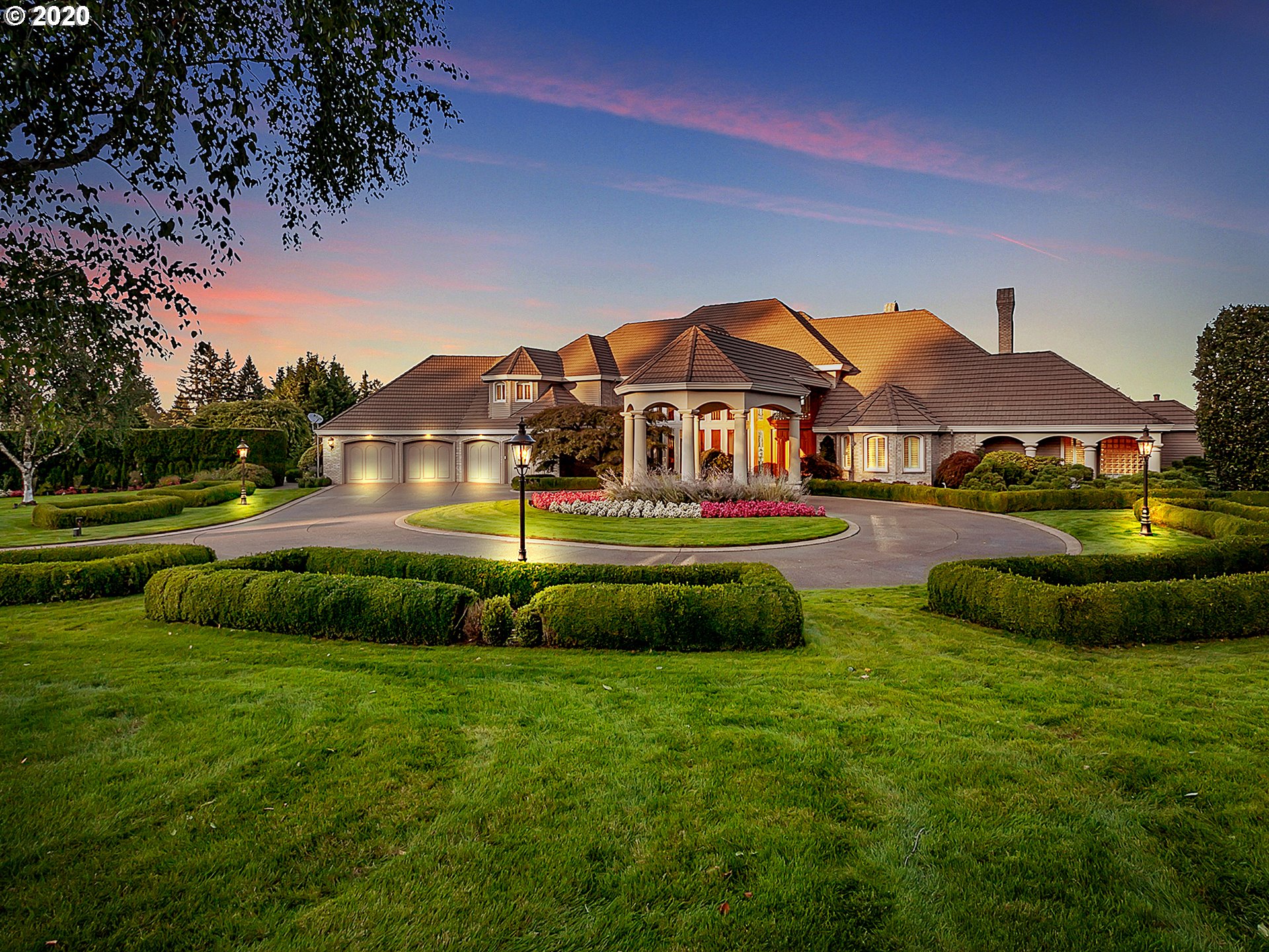 24390 Southwest Valley View Road West Linn, OR 97068 - Photo 1 of 32 Gallery Image 1