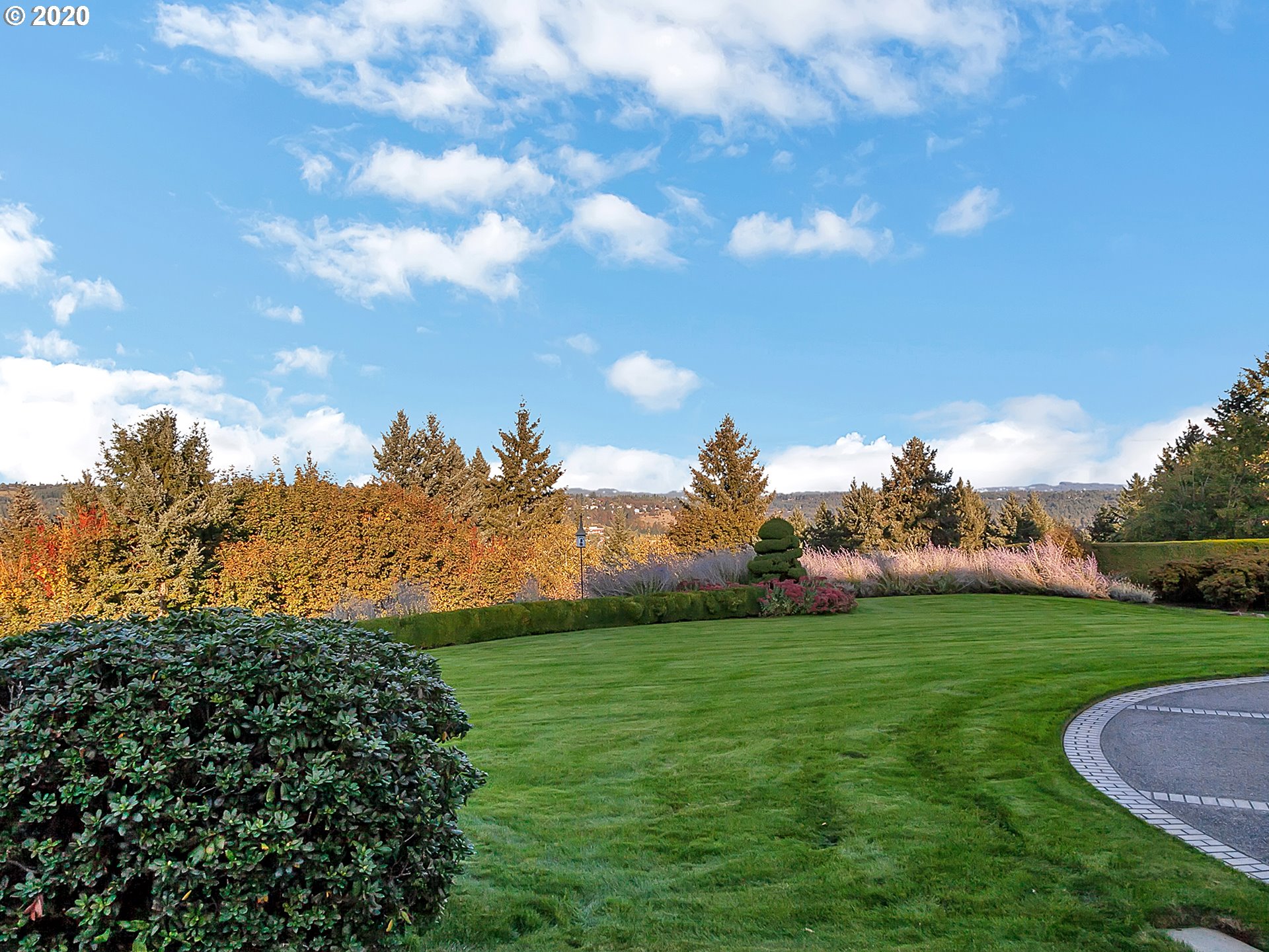 24390 Southwest Valley View Road West Linn, OR 97068 - Photo 30 of 32 Gallery Image 30