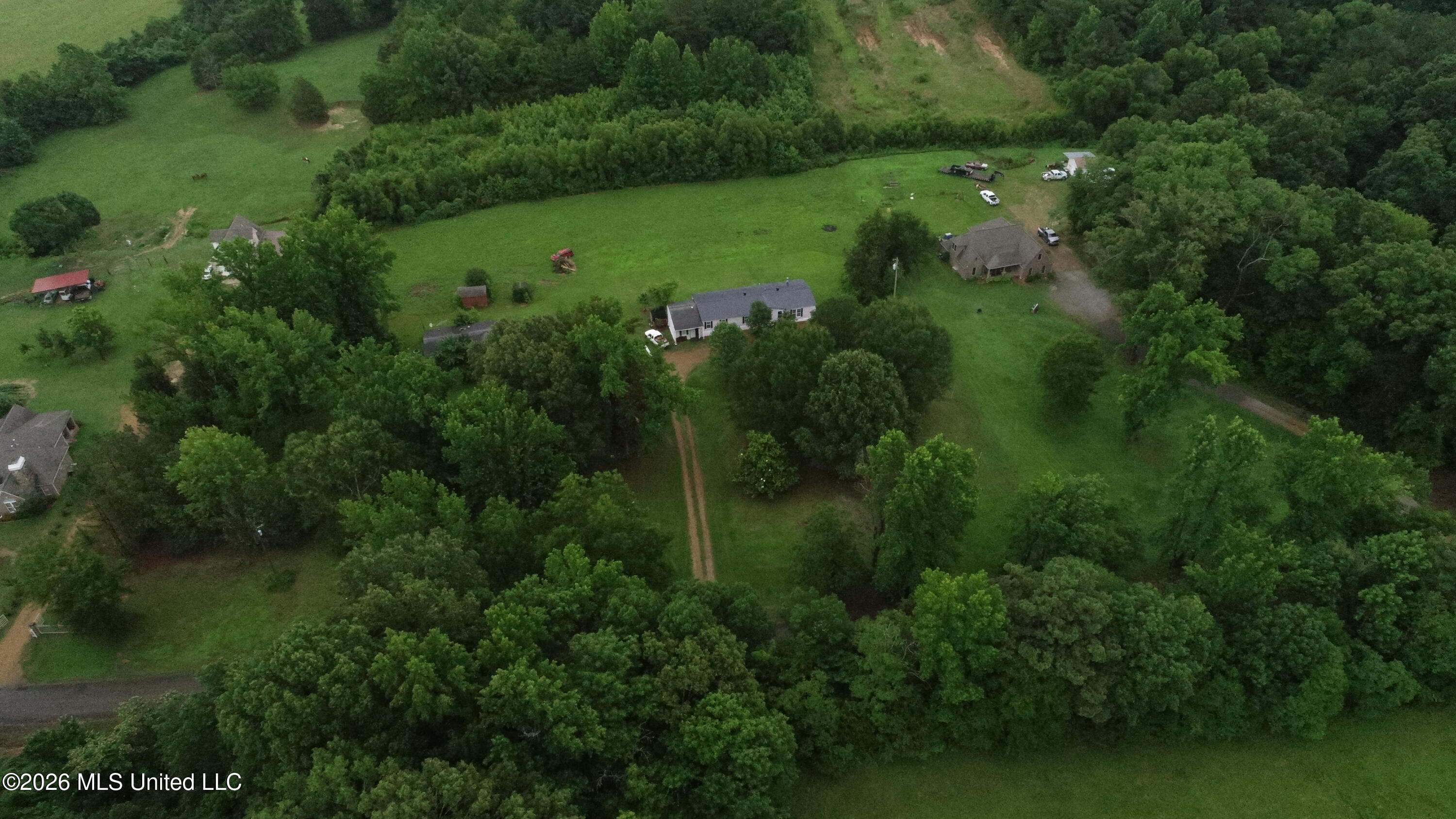1010 Barr Road Coldwater, MS 38618 - Photo 17 of 17 DJI_0017