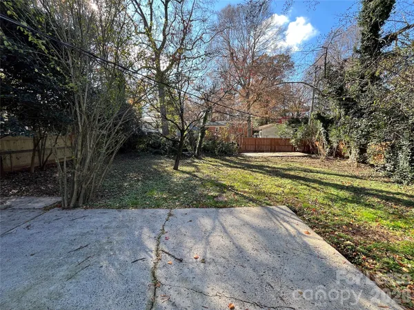 $1,445 | 1932 Sandhurst Drive, Charlotte, NC 28205