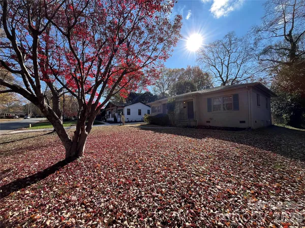 $1,445 | 1932 Sandhurst Drive, Charlotte, NC 28205