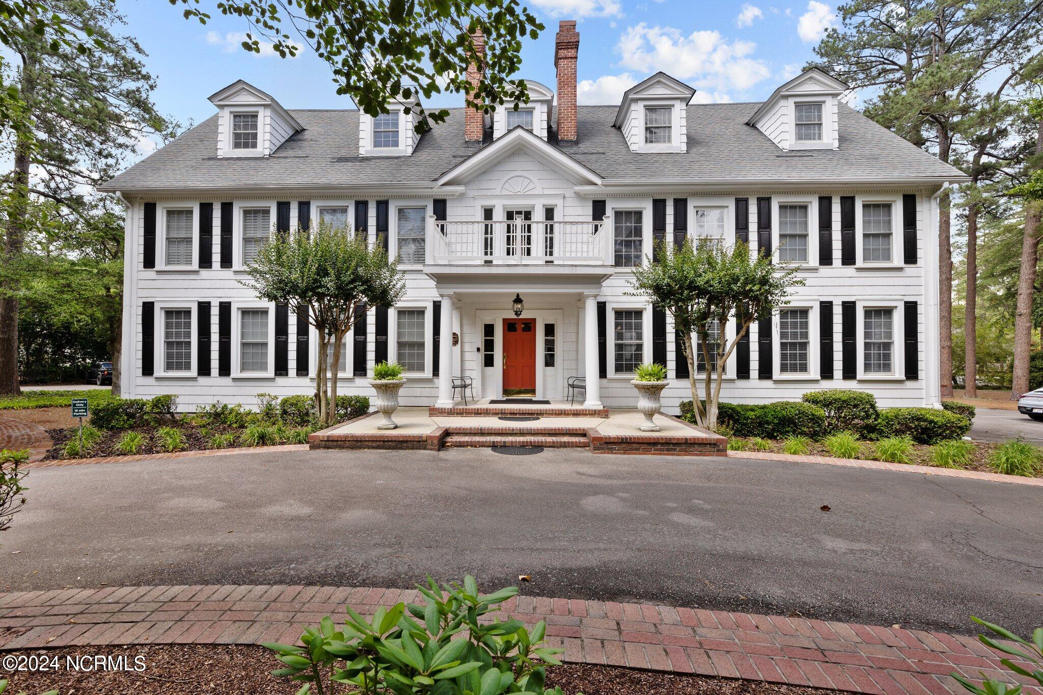 1-web-or-mls-707A9446