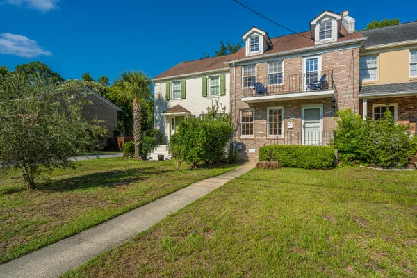 $499,000 | 951 Cottingham Drive, Mount Pleasant, SC 29464