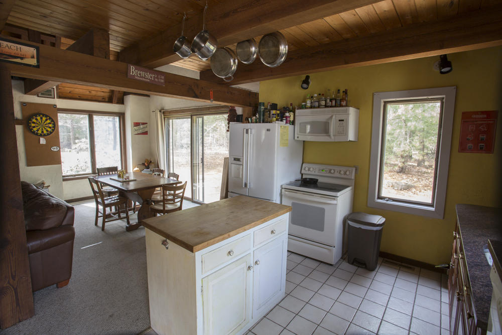 92 Old North Road Brewster, MA 02631 - Photo 3 of 13 180506_00032_ VT