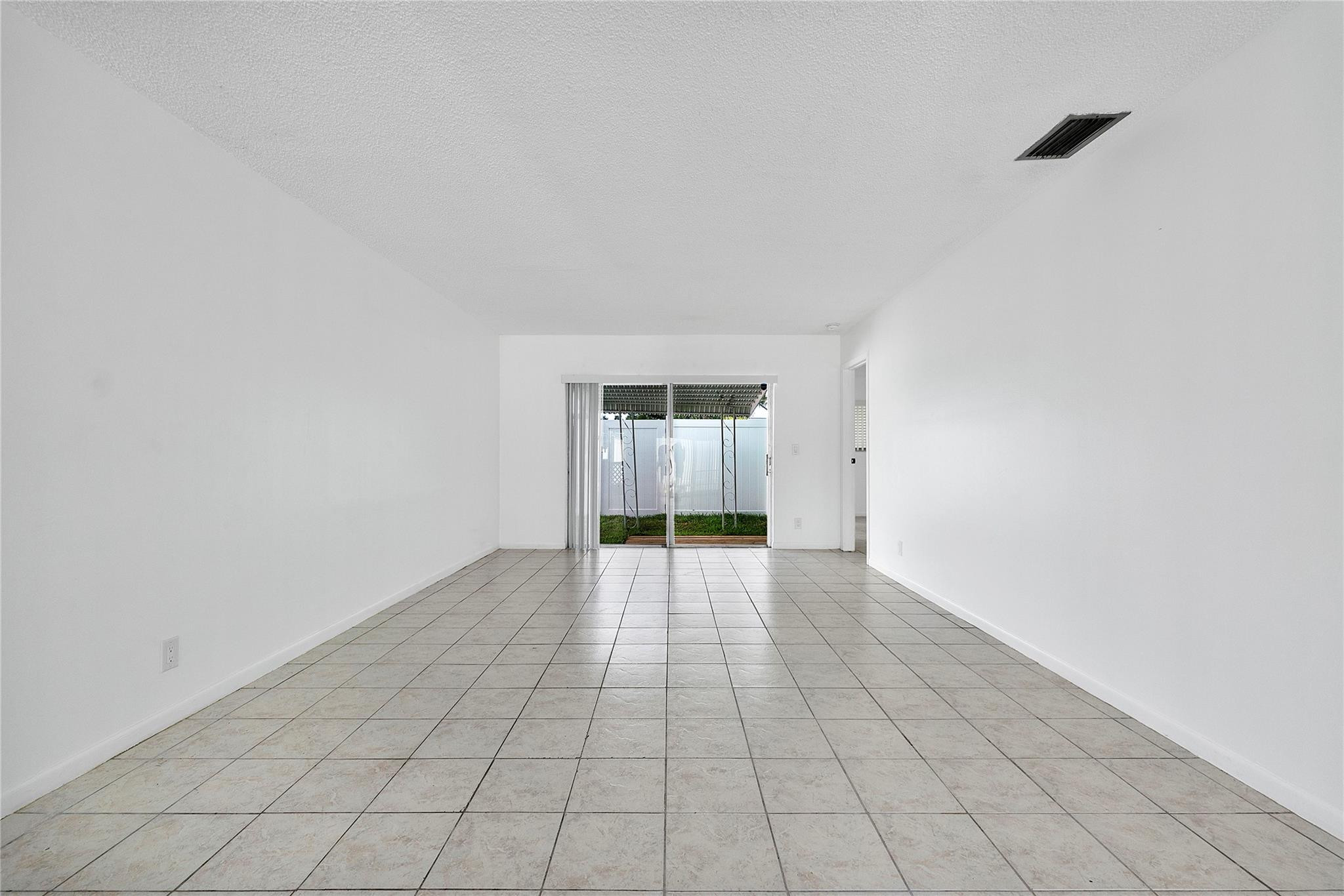 9185 Southwest 5th Street, Unit A Boca Raton, FL 33428 - Photo 3 of 18 Photo 3