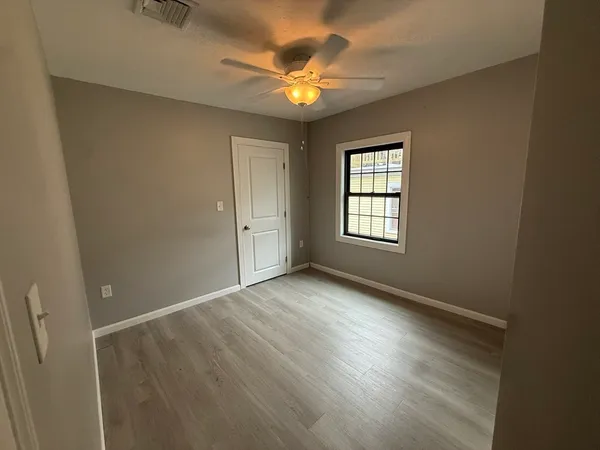 $2,500 | 10 Leyden Street, Unit 3, Plymouth, MA 02360