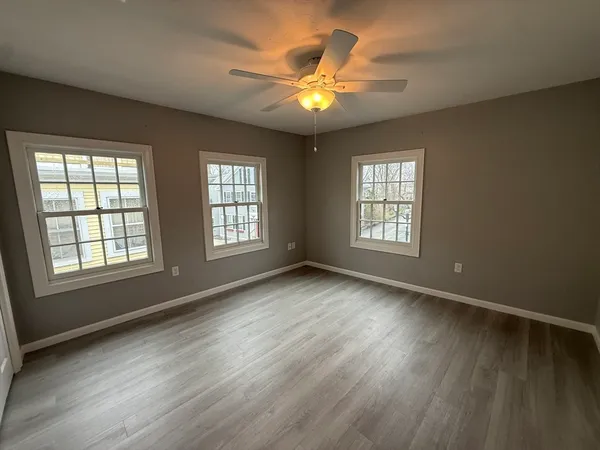 $2,500 | 10 Leyden Street, Unit 3, Plymouth, MA 02360