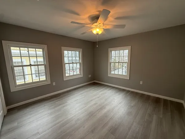 $2,500 | 10 Leyden Street, Unit 3, Plymouth, MA 02360