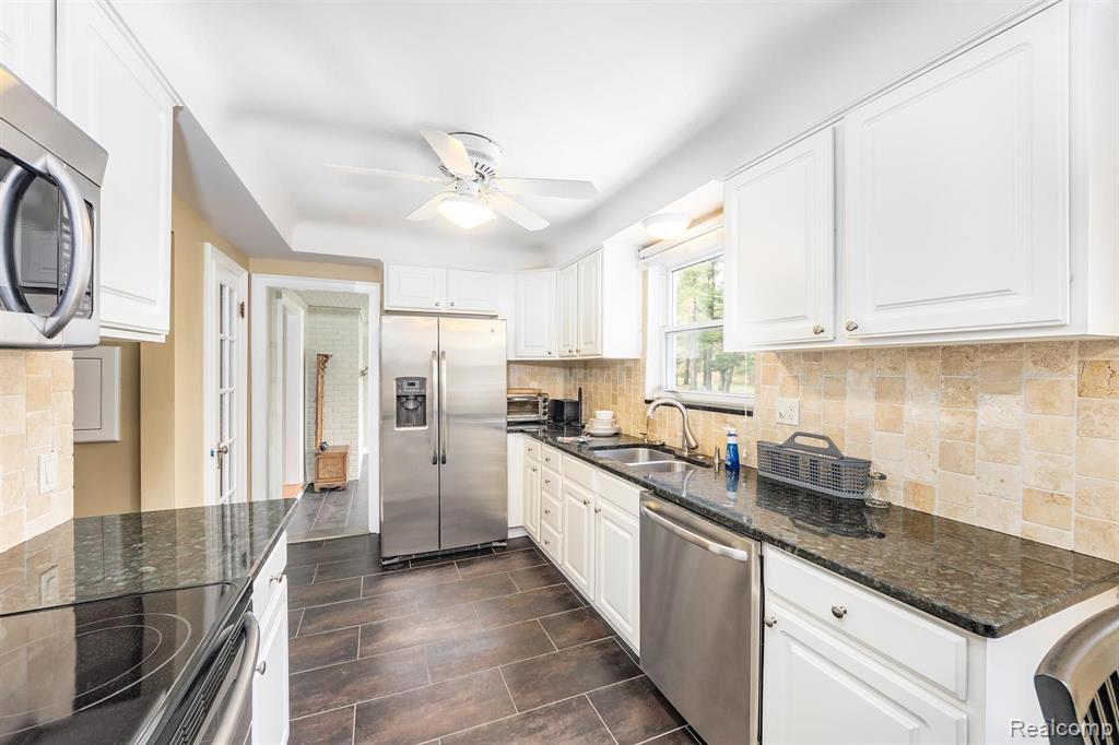 46870 7 Mile - Road Northville, MI 48167 - Photo 9 of 17