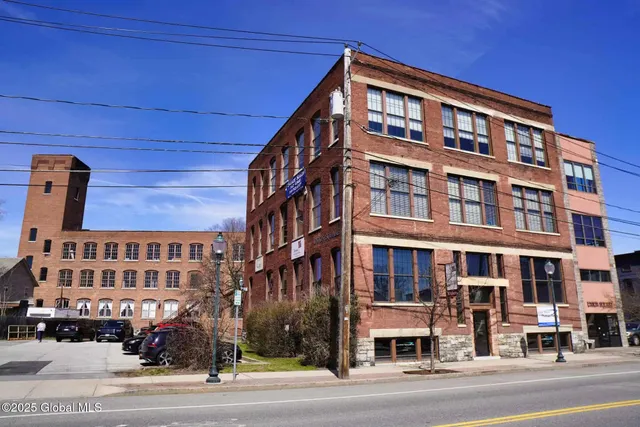$3,000 | 9-15 Broad Street, Unit SUITE 104, Glens Falls, NY 12801