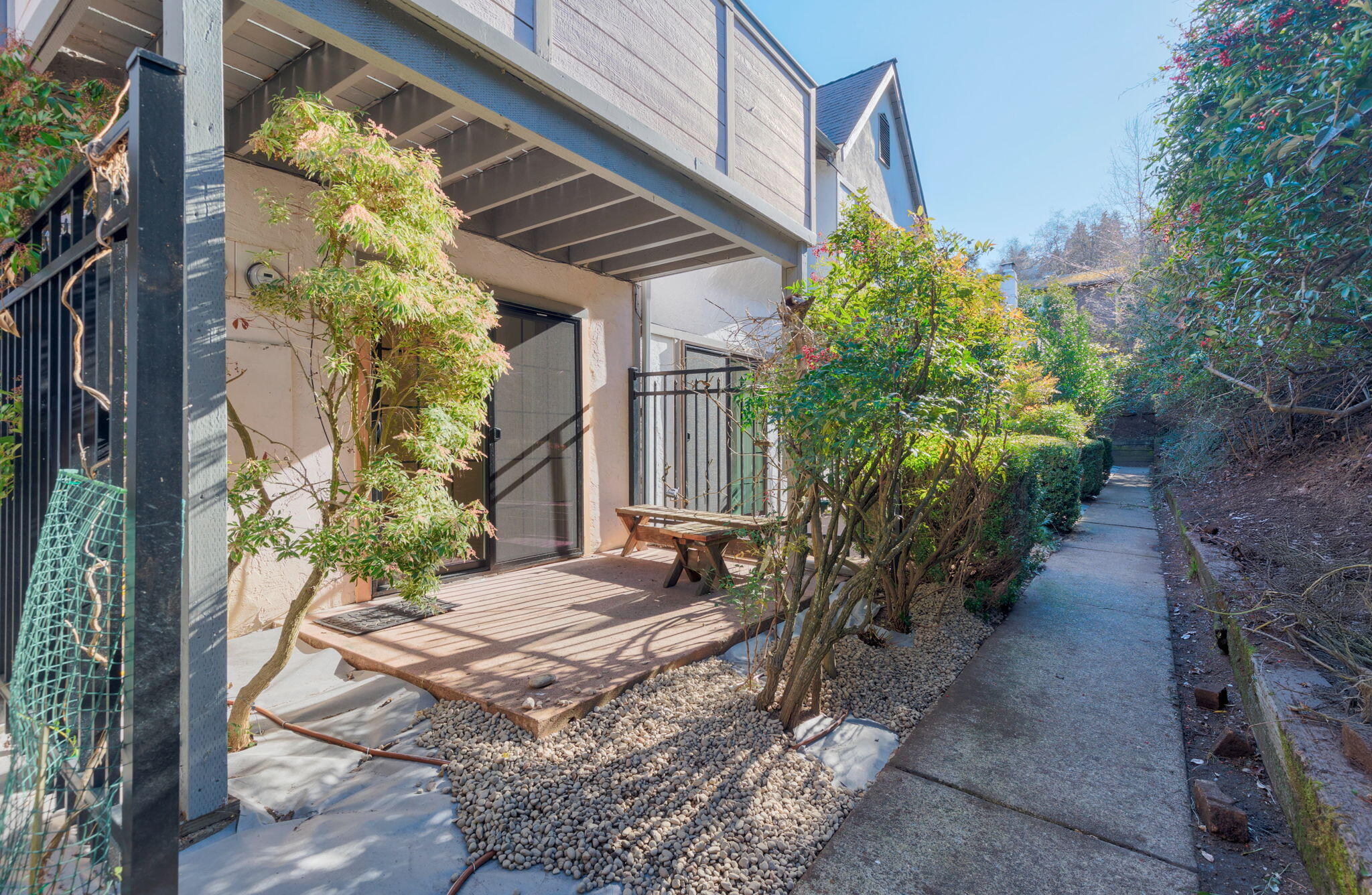 495 Chestnut Street, Unit 19 Ashland, OR 97520 - Photo 8 of 25 19-web-or-mls-495-chestnut-st-19