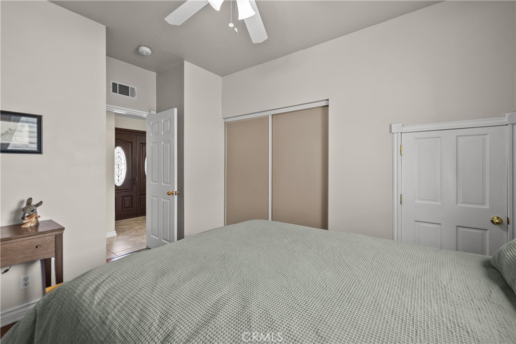 19346 Santa Maria Drive Newhall, CA 91321 - Photo 15 of 43