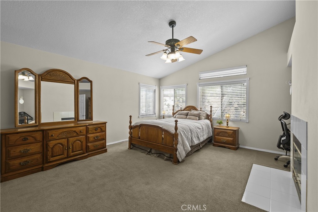 19346 Santa Maria Drive Newhall, CA 91321 - Photo 17 of 43