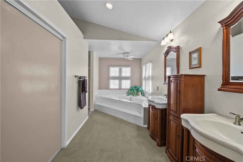 19346 Santa Maria Drive Newhall, CA 91321 - Photo 20 of 43
