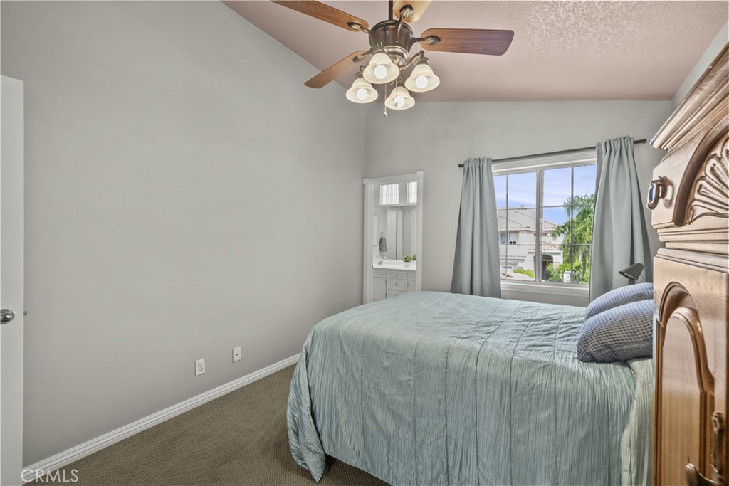 19346 Santa Maria Drive Newhall, CA 91321 - Photo 28 of 43