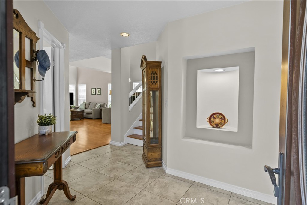 19346 Santa Maria Drive Newhall, CA 91321 - Photo 5 of 43