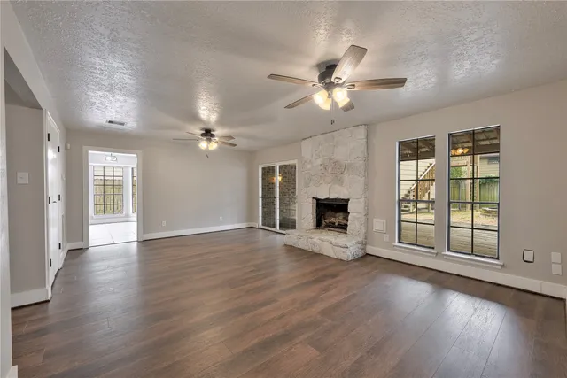 $2,600 | 4131 Valley Haven Drive, Houston, TX 77339