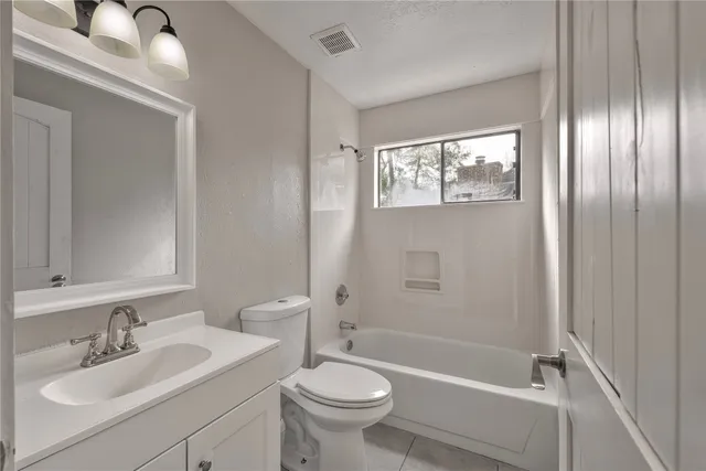 $2,600 | 4131 Valley Haven Drive, Houston, TX 77339