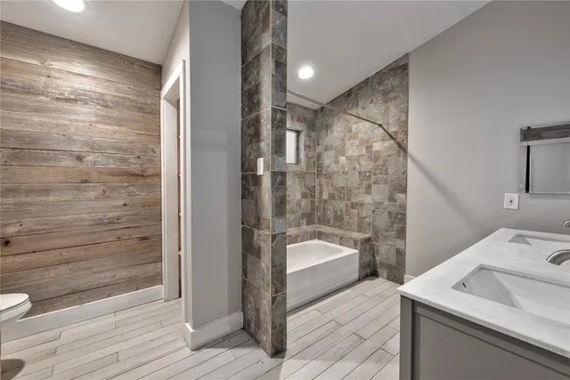 $2,600 | 4131 Valley Haven Drive, Houston, TX 77339