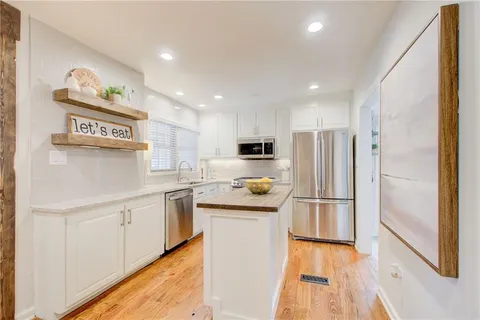 $610,000 | 5125 Dahlonega Highway, Cumming, GA 30028