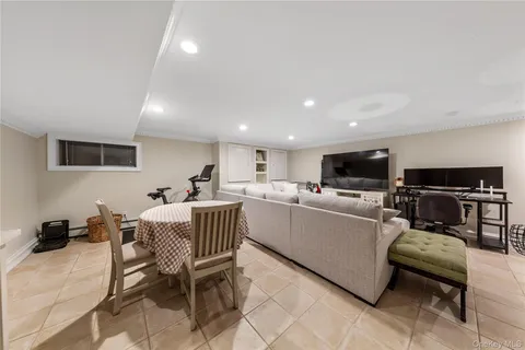 $1,250,000 | 12-29 Estates Lane, Unit TRIPLEX | Bay Terrace