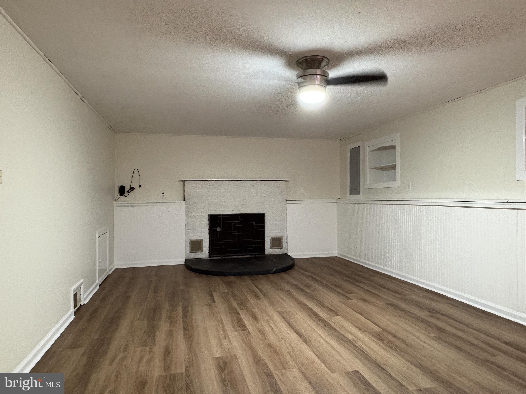 3 Radnor Road Newark, DE 19713 - Photo 26 of 39 Family Room w/ New Flooring