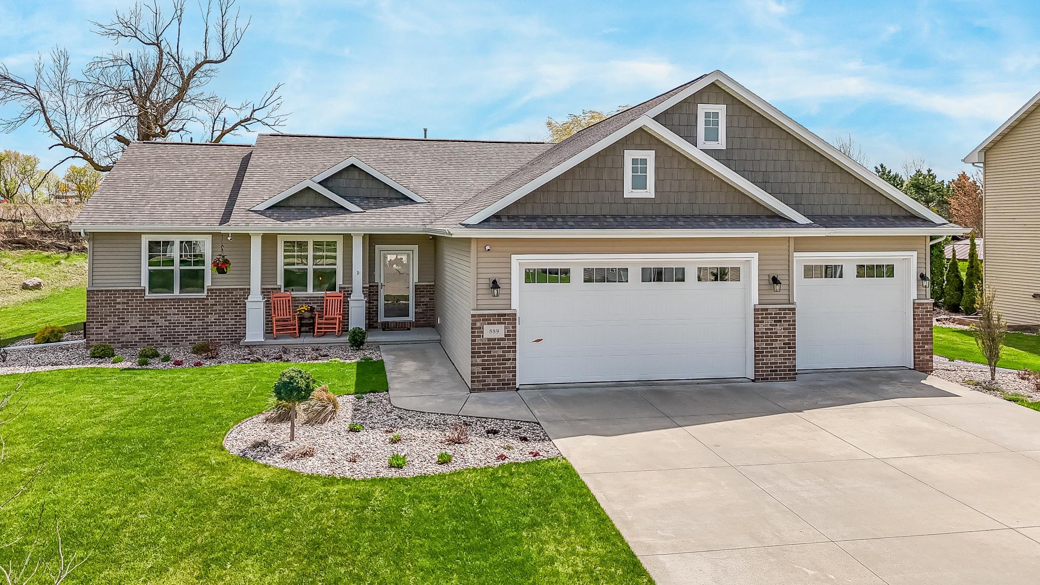 889 West Hubble Lane Appleton, WI 54913 - Photo 1 of 1 Gallery Image 1
